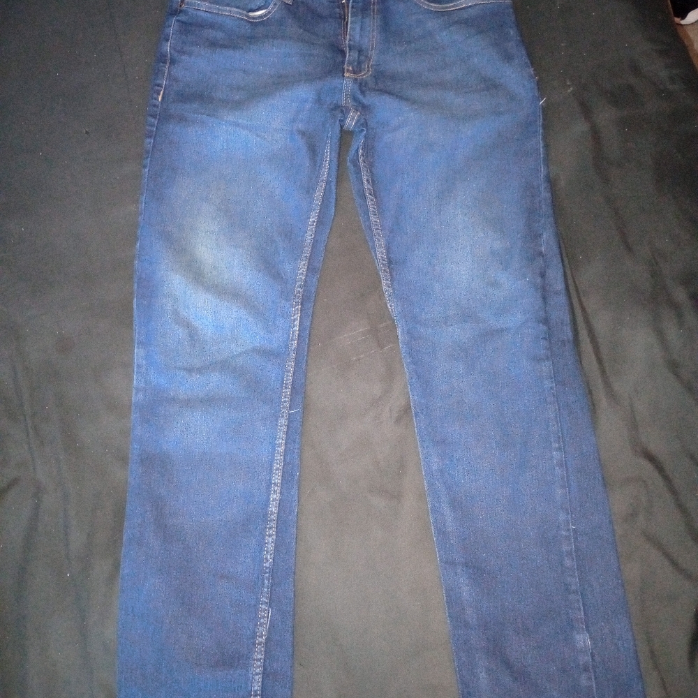 Jeans - Picture 3 of 11